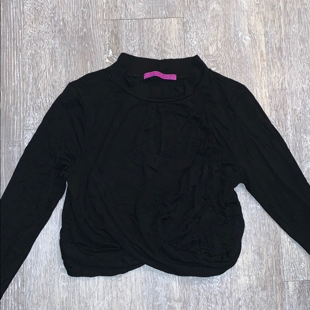 long sleeve black crop top with slit in the middle